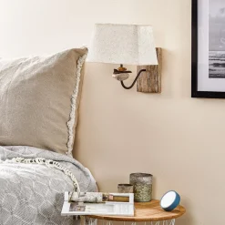 Wandlamp Seregon met steendecor en stoffen kap