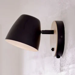 Wandlamp Theo, van essenhout