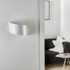 Wandlamp Vero van wit gelakt staal