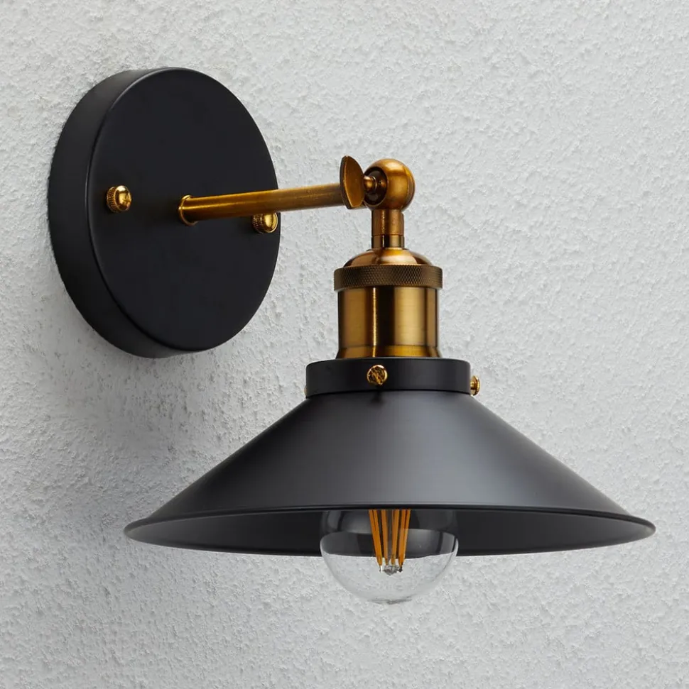 Wandlamp Viktor in industrieel ontwerp