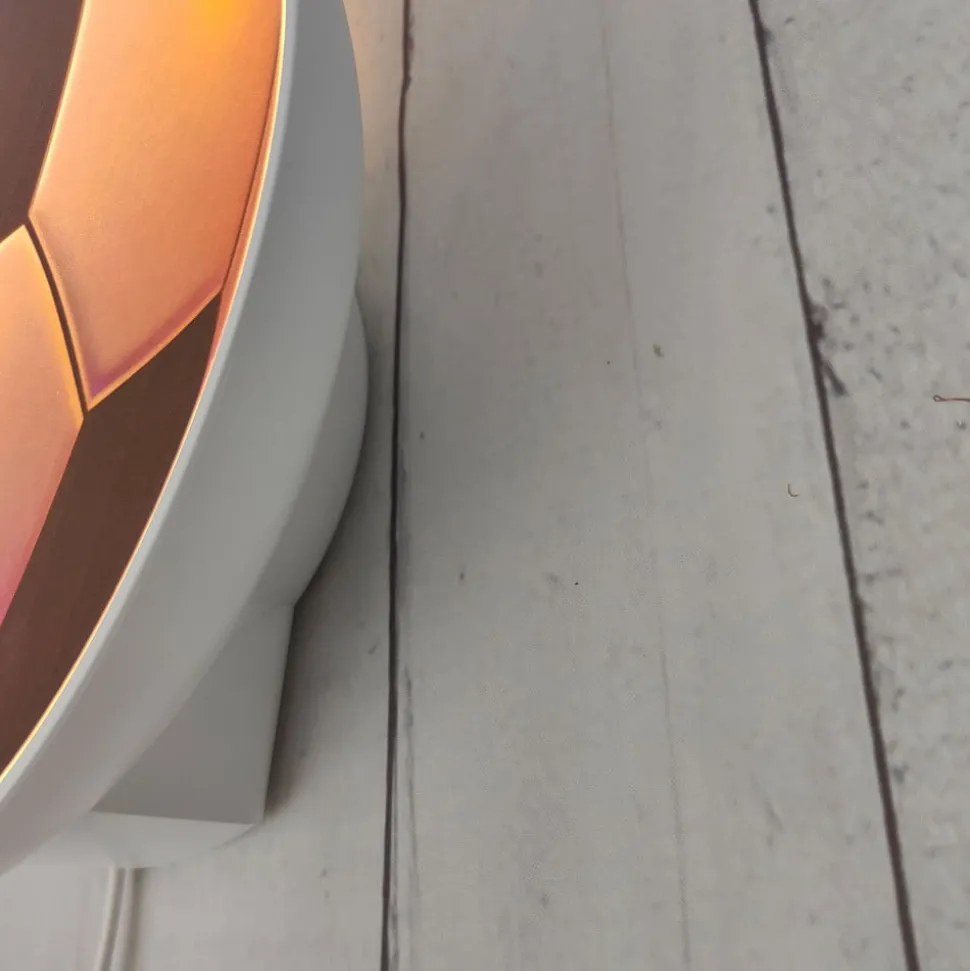 Wandlamp Voetbal met schakelaar en stekker