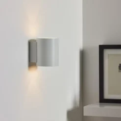 Wandlamp Xera, wit, Ø 8 cm, downlight, aluminium