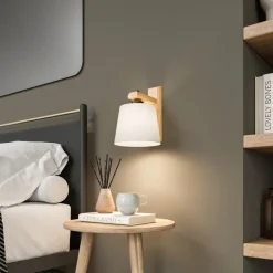 Wandlamp Zweden, wit, textiel, eikenhout, breedte 20 cm