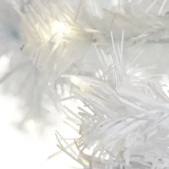 Witte LED kerstboom Ottawa voor buiten 2,1m 260LED