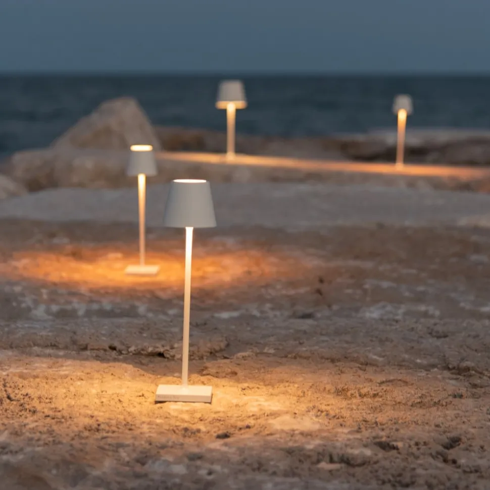 Zafferano oplaadbare micro-lamp Poldina, IP65 wit