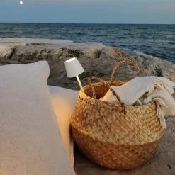 Zafferano oplaadbare micro-lamp Poldina, IP65 wit